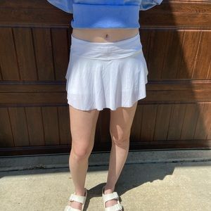 White lululemon skort